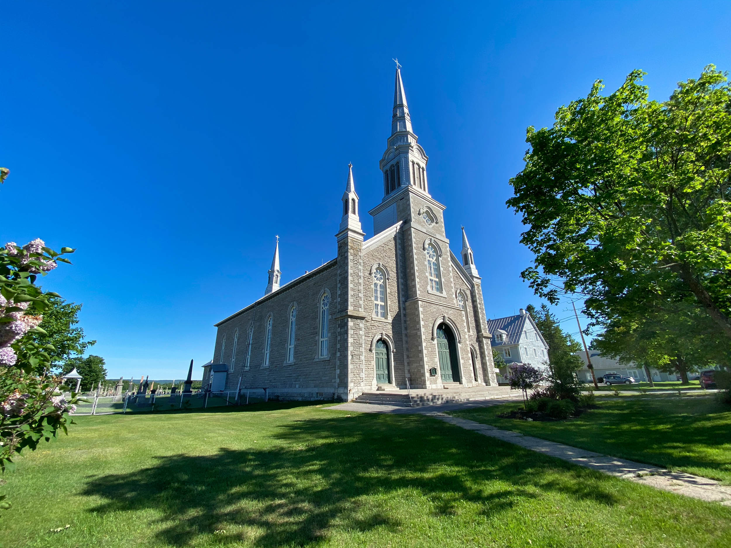Tabernacle et maître-autel - Répertoire du patrimoine culturel du Québec